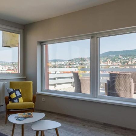 Sky Panorama Apartman Pécs Esterno foto